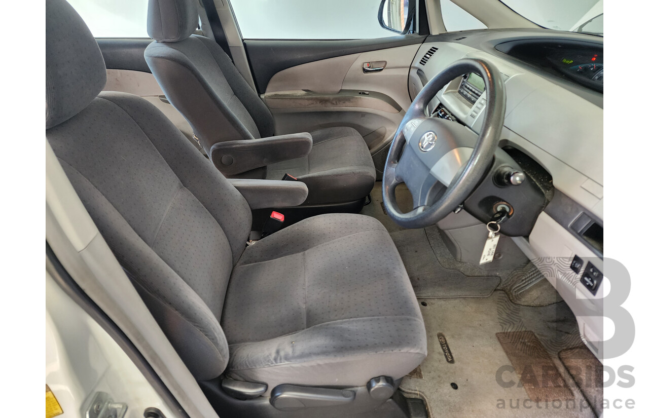 09/2006 Toyota Tarago GLi ACR50R 4d Wagon White 2.4L