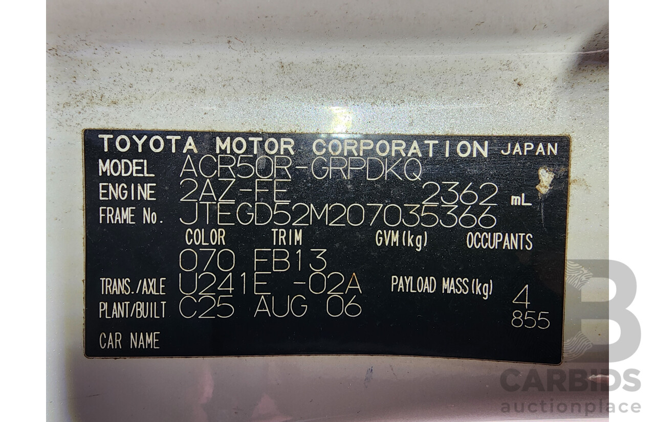 09/2006 Toyota Tarago GLi ACR50R 4d Wagon White 2.4L