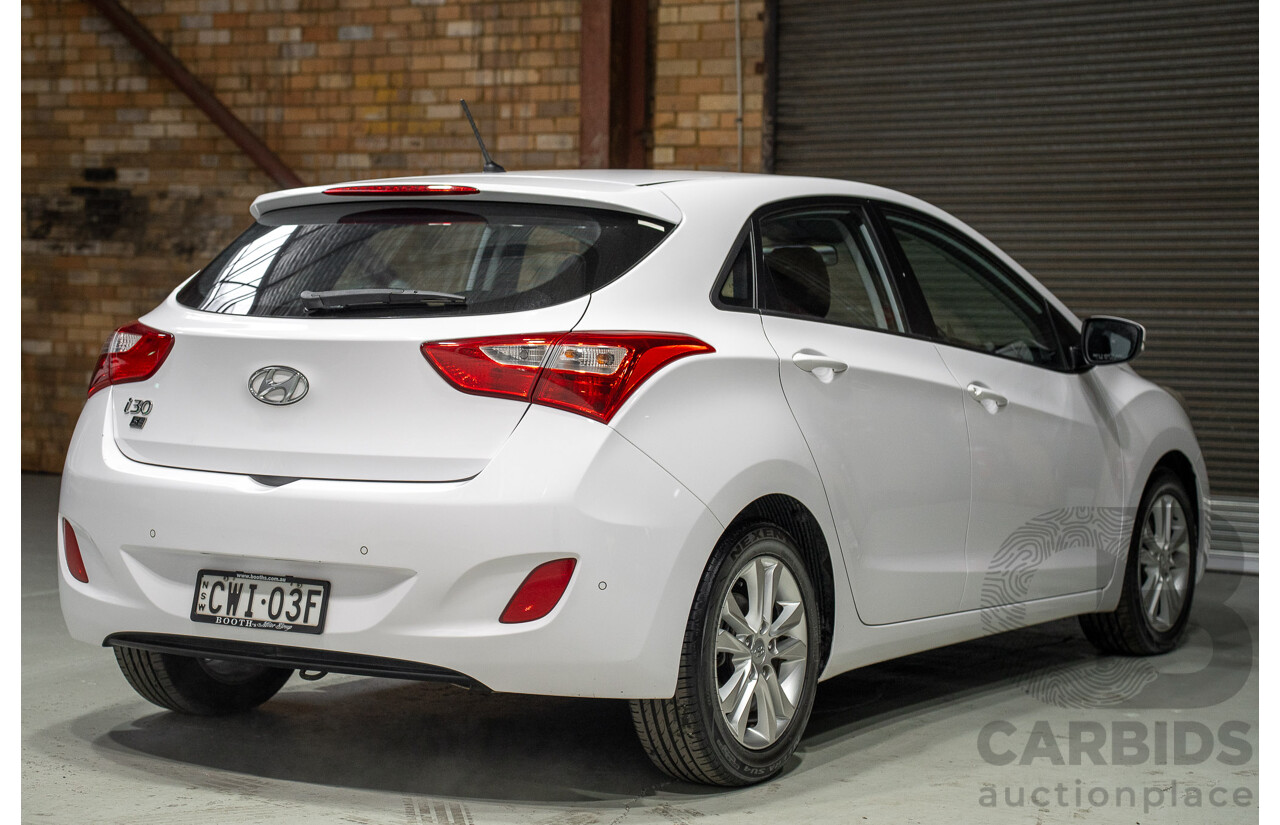 10/2014 Hyundai I30 Trophy GD MY14 5d Hatchback White 1.8L