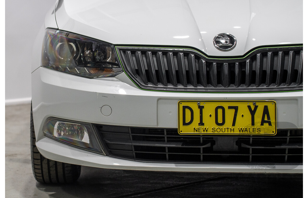 10/2015 Skoda Fabia 81 TSI FWD NJ 4d Wagon White 1.2L