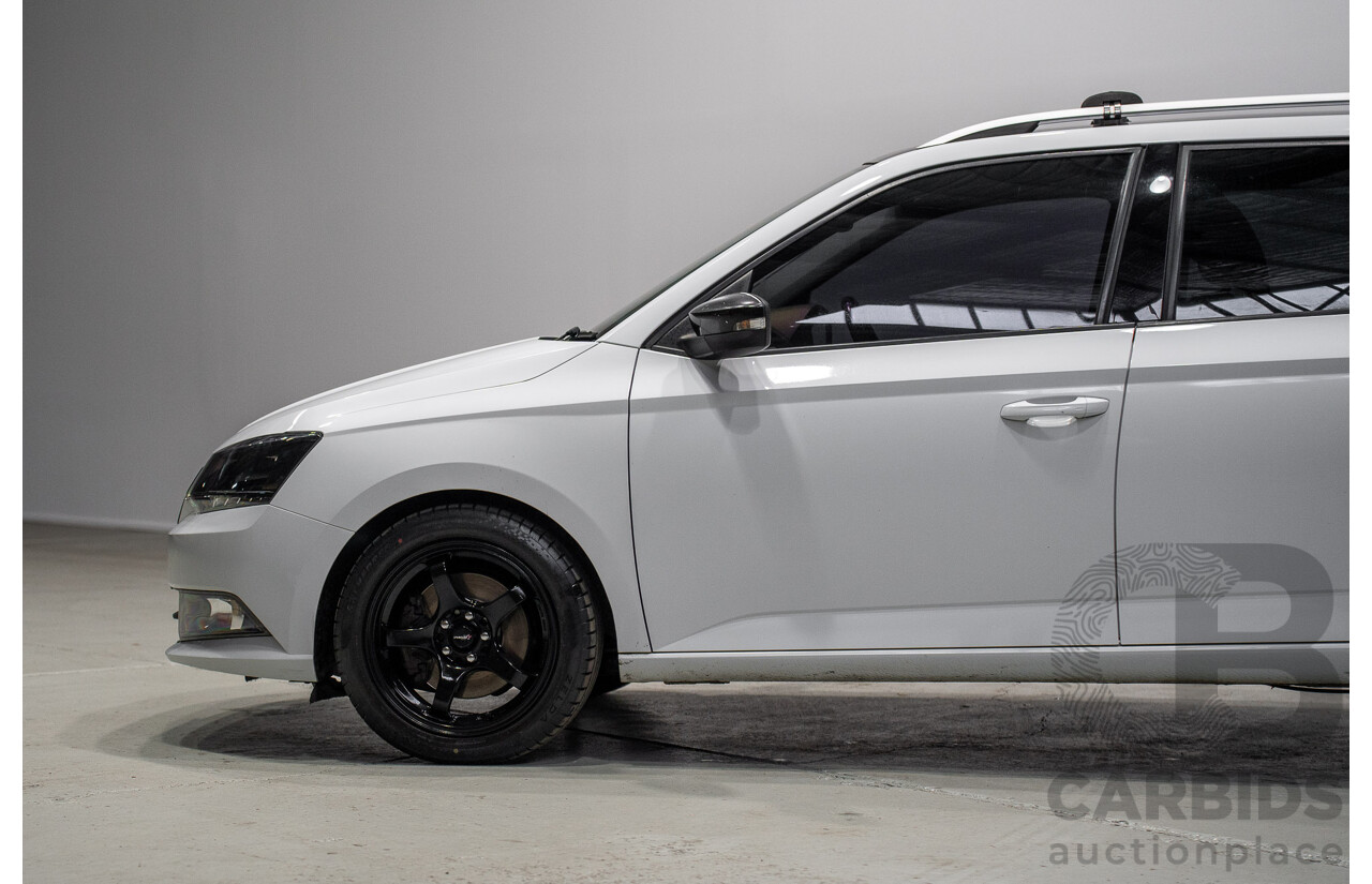 10/2015 Skoda Fabia 81 TSI FWD NJ 4d Wagon White 1.2L
