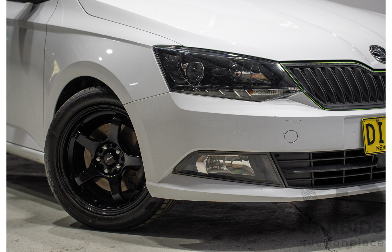 10/2015 Skoda Fabia 81 TSI FWD NJ 4d Wagon White 1.2L