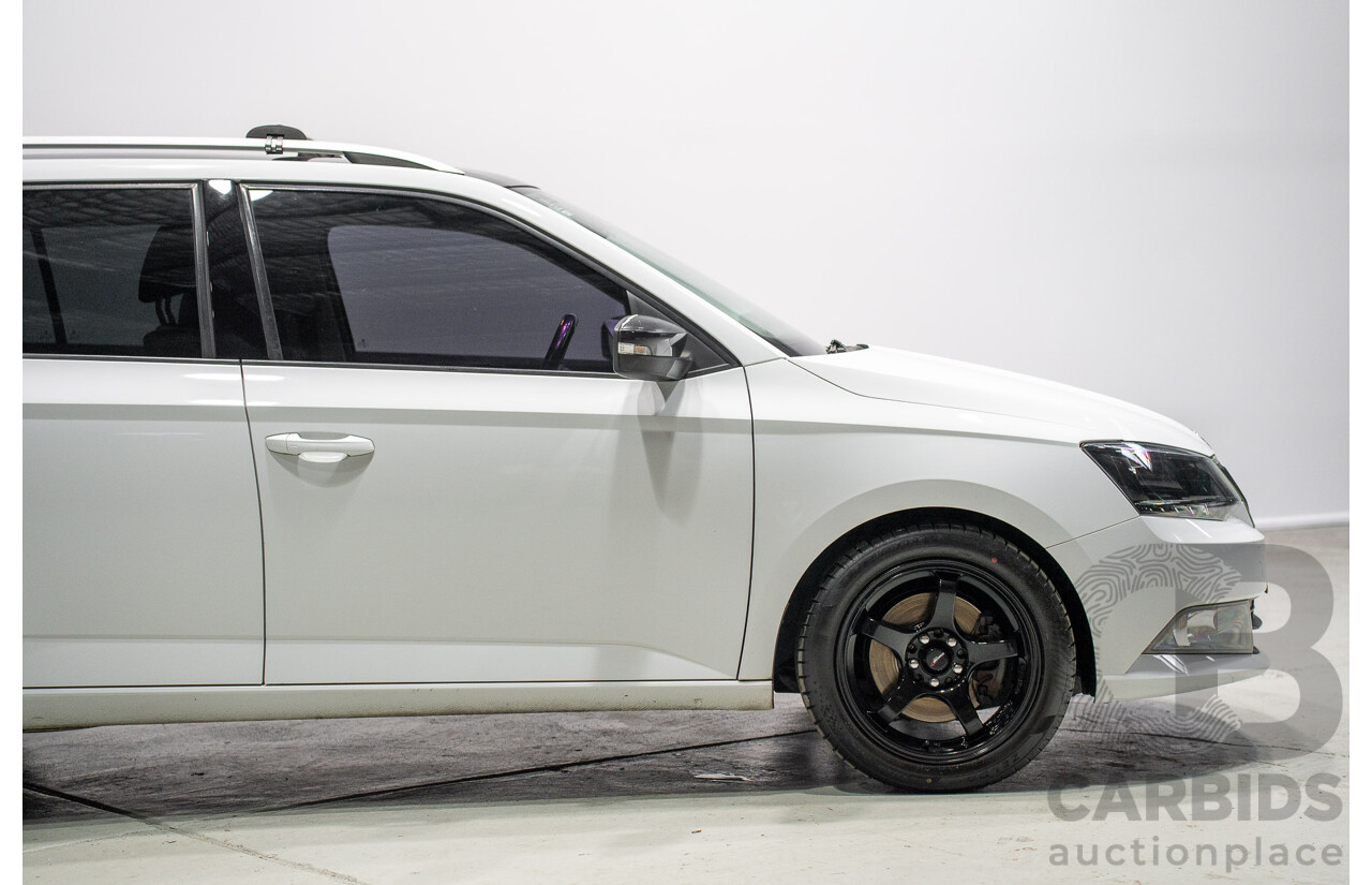 10/2015 Skoda Fabia 81 TSI FWD NJ 4d Wagon White 1.2L