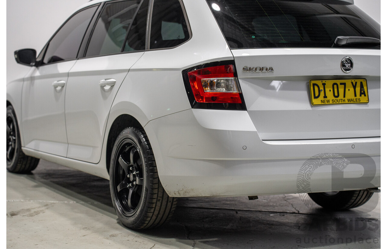 10/2015 Skoda Fabia 81 TSI FWD NJ 4d Wagon White 1.2L