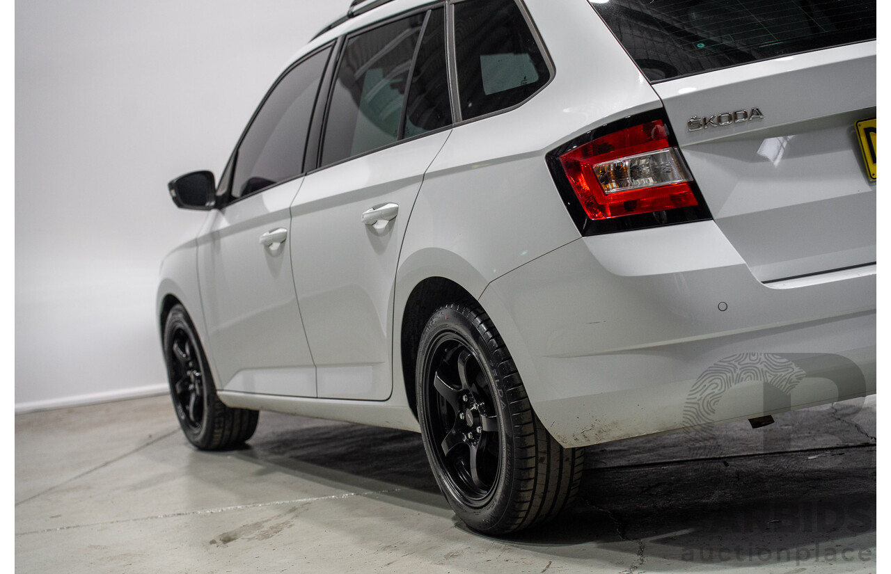 10/2015 Skoda Fabia 81 TSI FWD NJ 4d Wagon White 1.2L