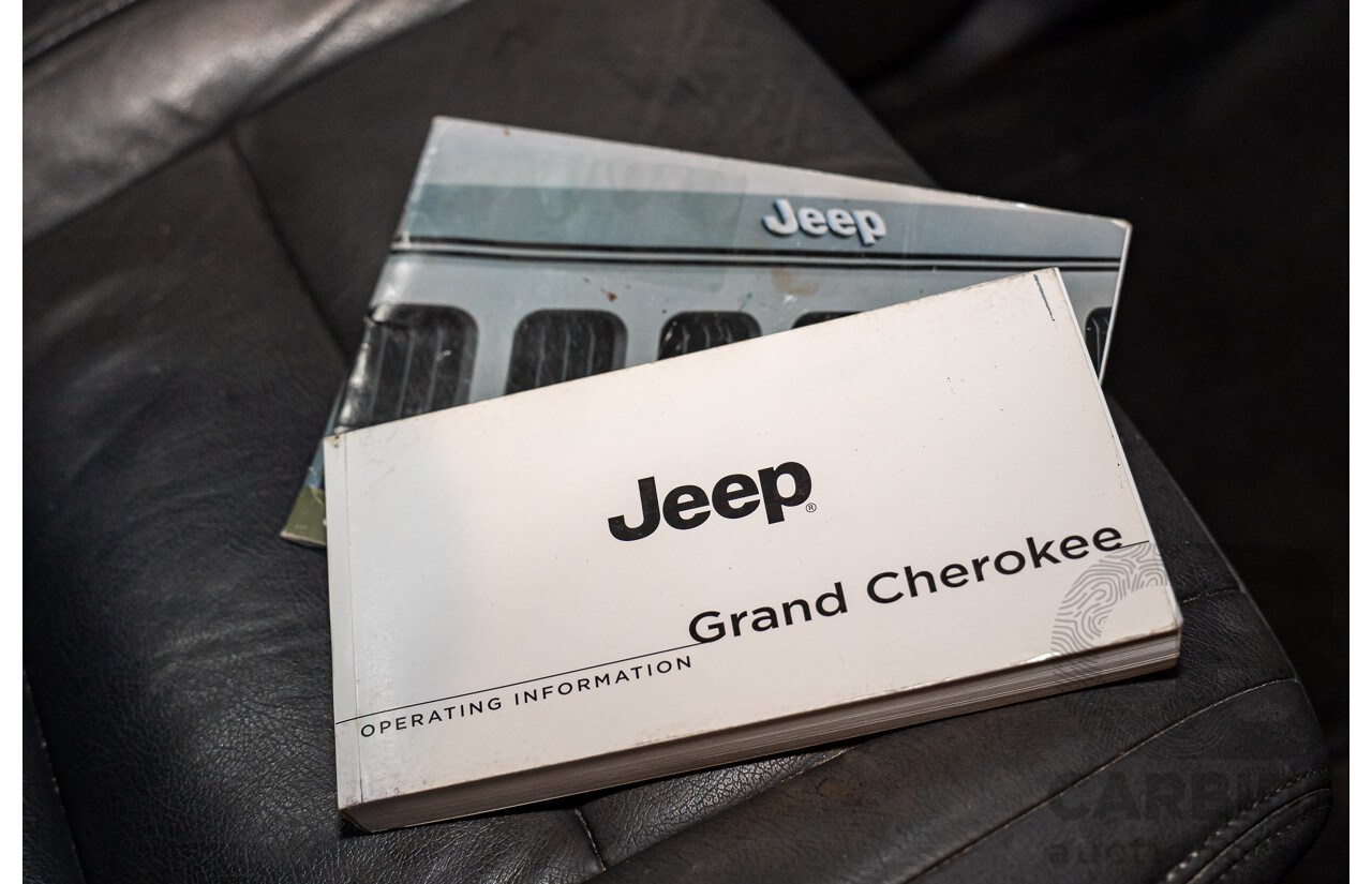 06/2015 Jeep Grand Cherokee Laredo (RWD) WK MY15 4d Wagon Black 3.6L