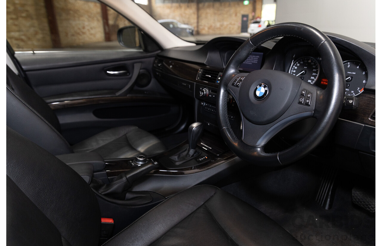 11/2011 BMW 3 20i LIFESTYLE (RWD) E90 MY11 4d Sedan Black 2.0L