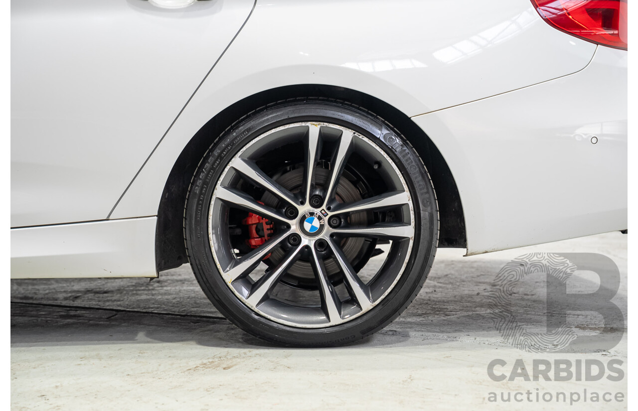 01/2017 BMW 330i M Sport Gran Turismo (RWD) F34 LCI MY17 5d Hatchback White Turbo 2.0L