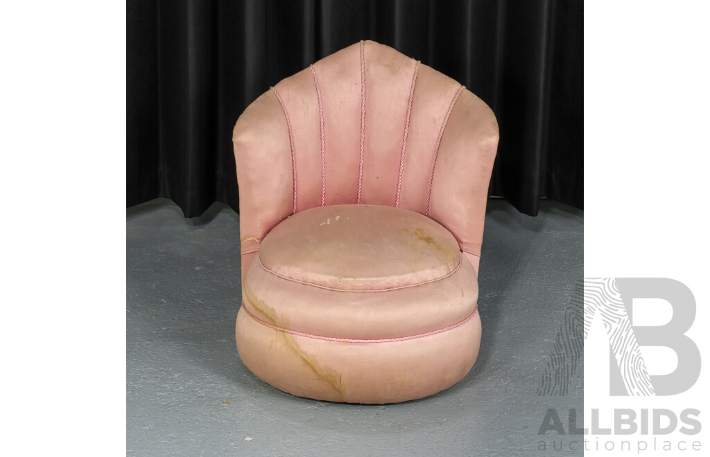 Velvet Channel-tufted Tub Chair