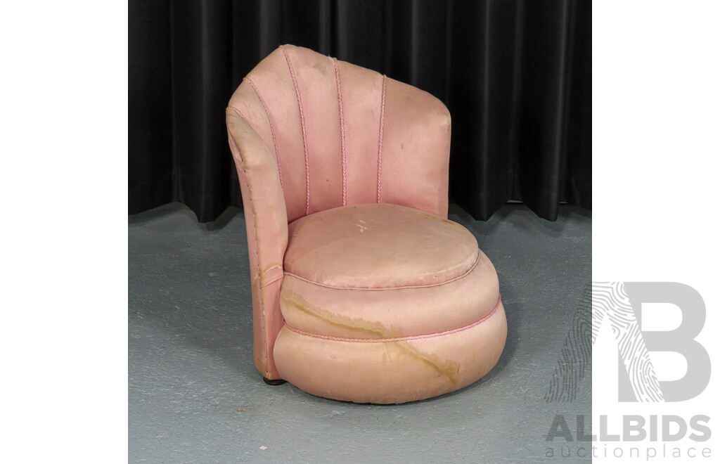 Velvet Channel-tufted Tub Chair