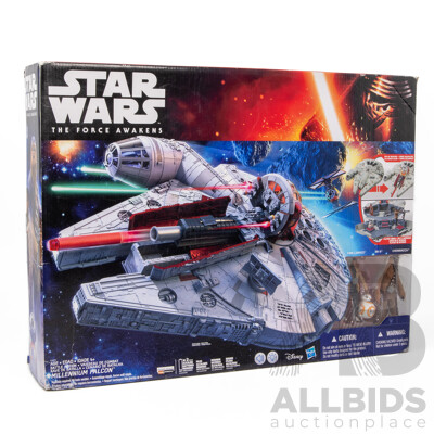 Vintage Boxed Star Wars 'The Force Awakens' Millennium Falcon by Hasbro Toys