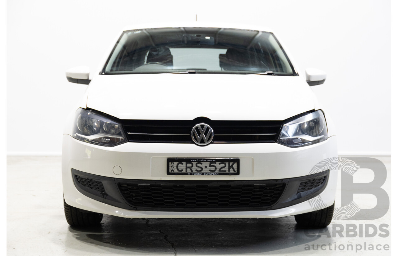 01/2014 Volkswagen Polo 77 TSI Comfortline 6R MY14 5D Hatchback White Turbo 1.2L