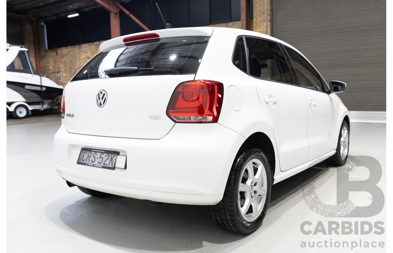 01/2014 Volkswagen Polo 77 TSI Comfortline 6R MY14 5D Hatchback White Turbo 1.2L