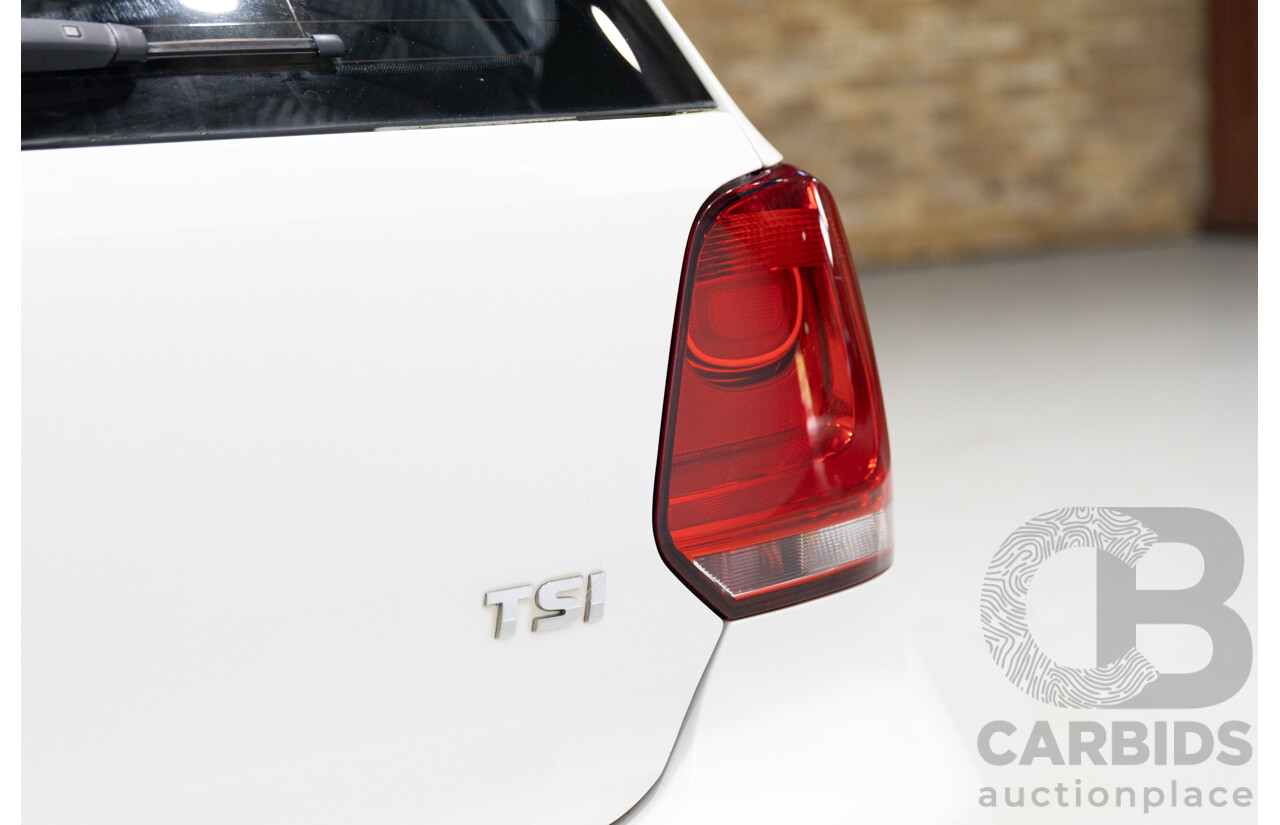 01/2014 Volkswagen Polo 77 TSI Comfortline 6R MY14 5D Hatchback White Turbo 1.2L