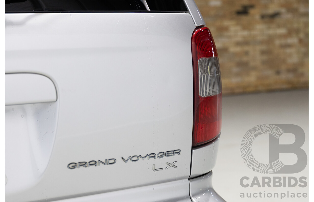 07/2006 Chrysler Voyager LX RG 05 Upgrade 4D Wagon Silver V6 3.3L