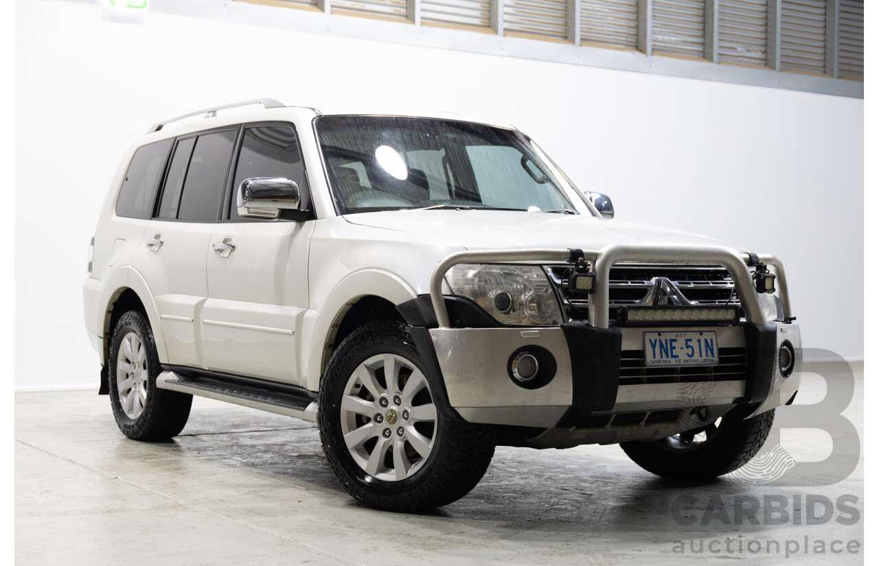 06/2010 Mitsubishi Pajero Exceed LWB (4x4) NT MY10 4d Wagon White Turbo Diesel 3.2L