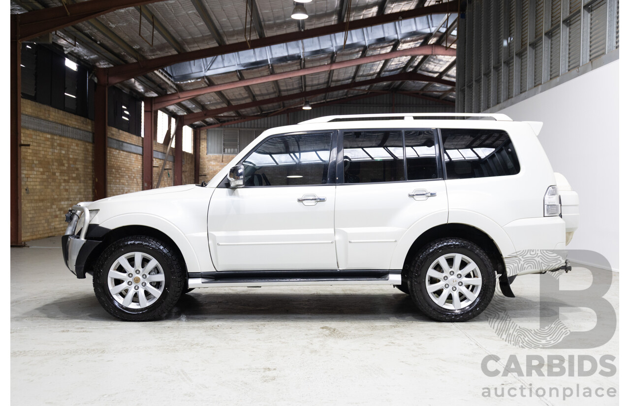 06/2010 Mitsubishi Pajero Exceed LWB (4x4) NT MY10 4d Wagon White Turbo Diesel 3.2L