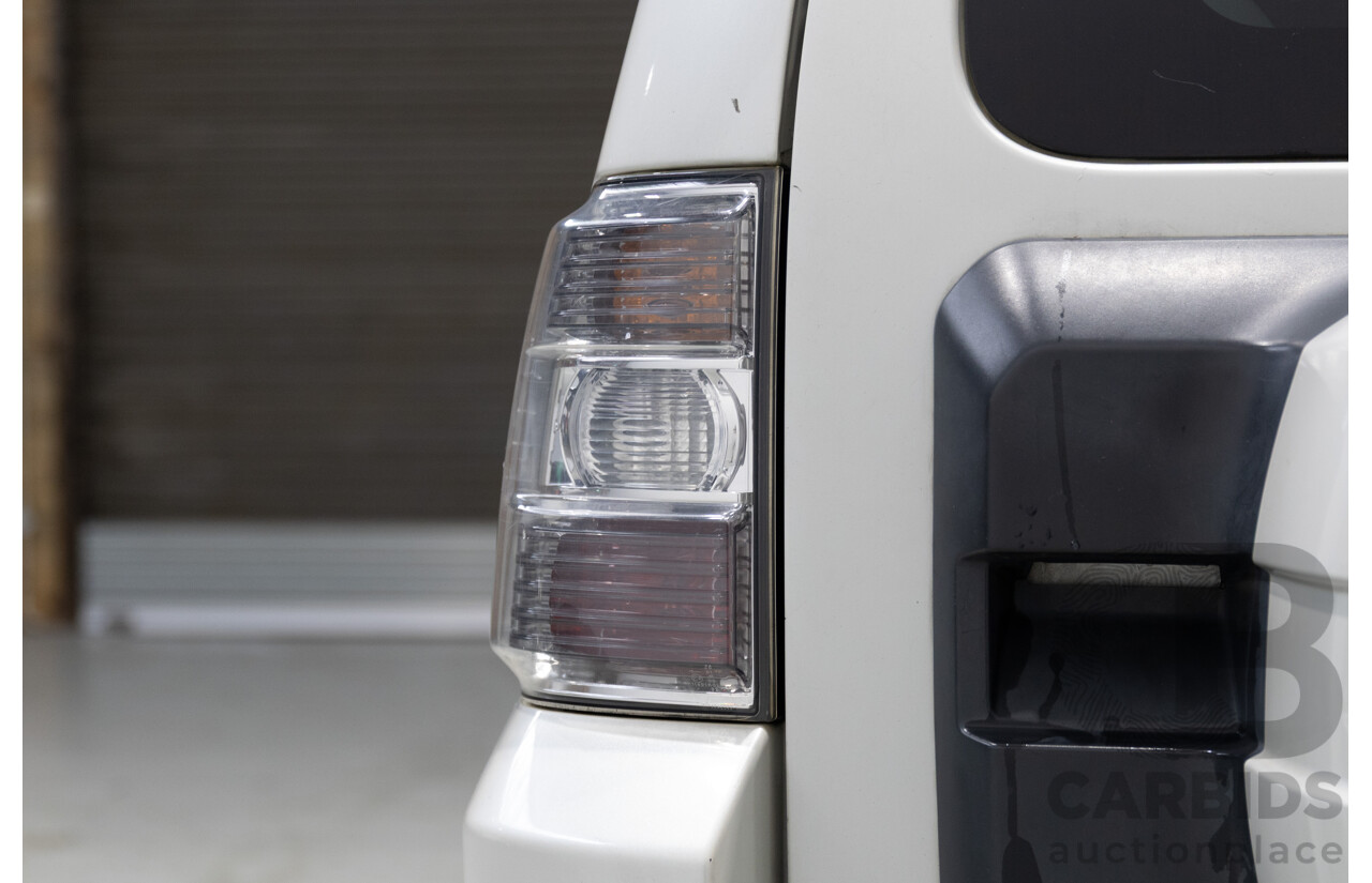 06/2010 Mitsubishi Pajero Exceed LWB (4x4) NT MY10 4d Wagon White Turbo Diesel 3.2L