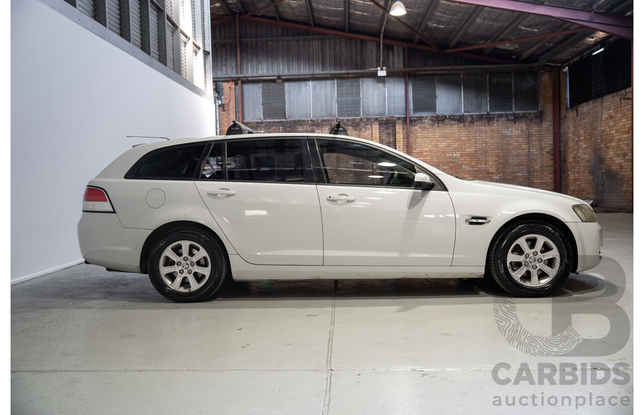 10/2008 Holden Commodore Omega VE MY09 4d Sportwagon White 3.6L