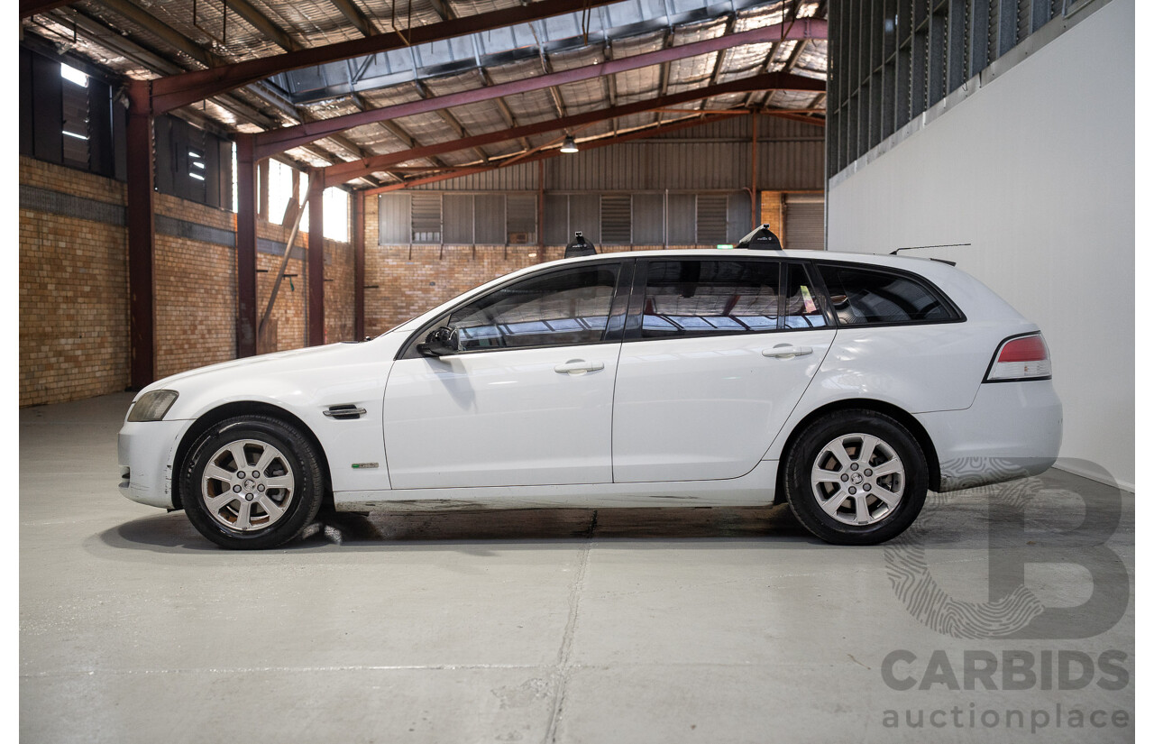 10/2008 Holden Commodore Omega VE MY09 4d Sportwagon White 3.6L