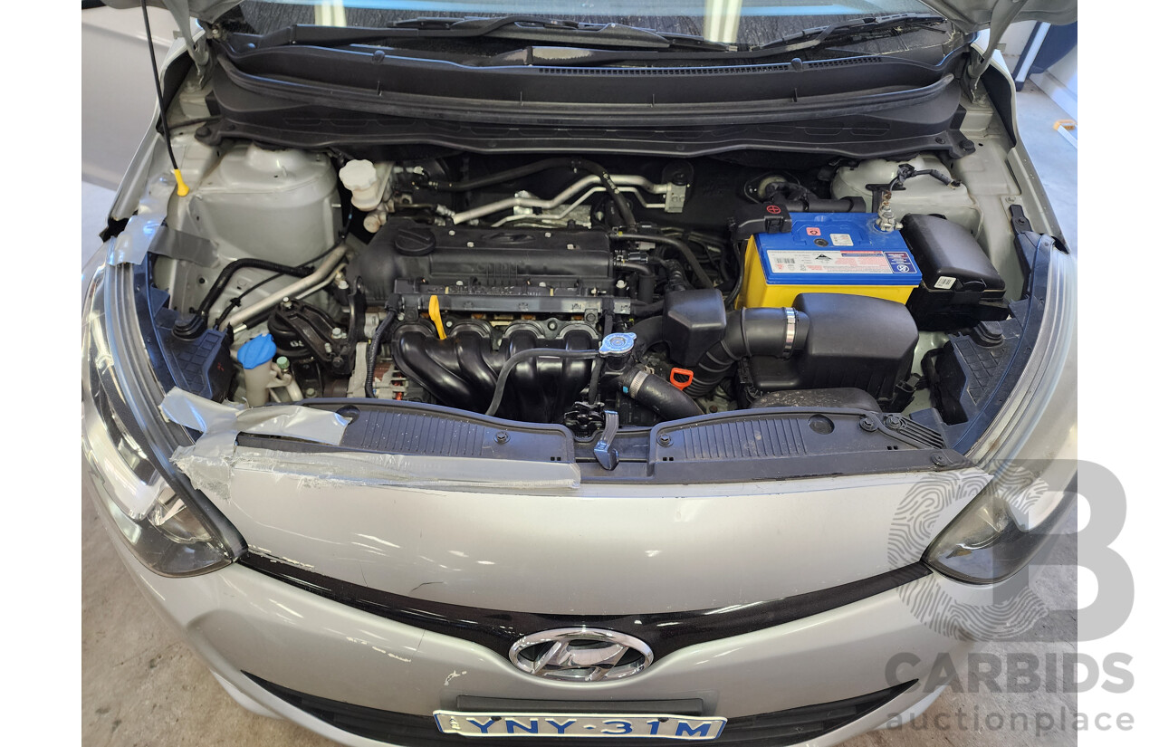 05/2014 Hyundai i20 Active PB MY14 5d Hatchback Silver 1.4L