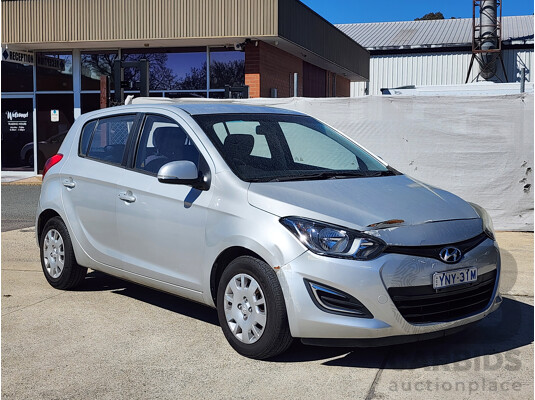 05/2014 Hyundai i20 Active PB MY14 5d Hatchback Silver 1.4L