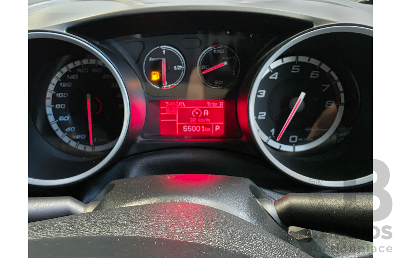 04/2014 Alfa Romeo Giulietta PROGRESSION (FWD) 5d Hatchback White 1.4L