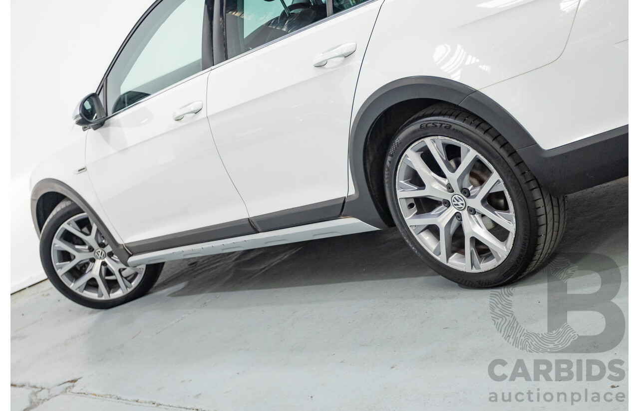 4/2016 Volkswagen Golf Alltrack 132 TSI (AWD) AU MY16 4d Wagon Pure White Turbo 1.8L