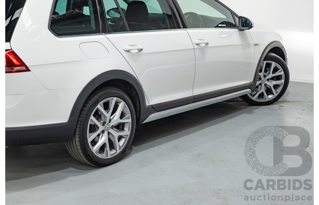4/2016 Volkswagen Golf Alltrack 132 TSI (AWD) AU MY16 4d Wagon Pure White Turbo 1.8L