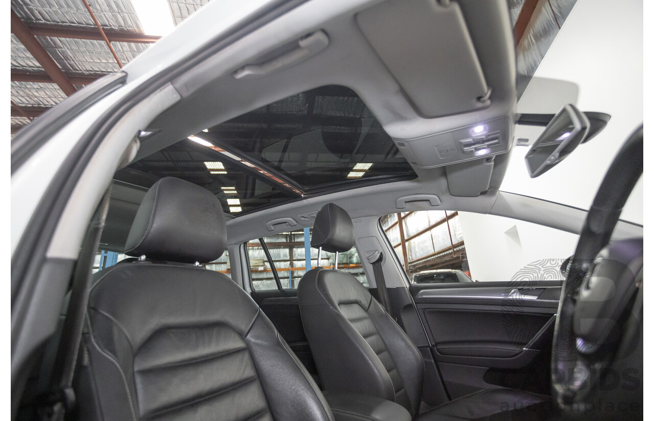 4/2016 Volkswagen Golf Alltrack 132 TSI (AWD) AU MY16 4d Wagon Pure White Turbo 1.8L