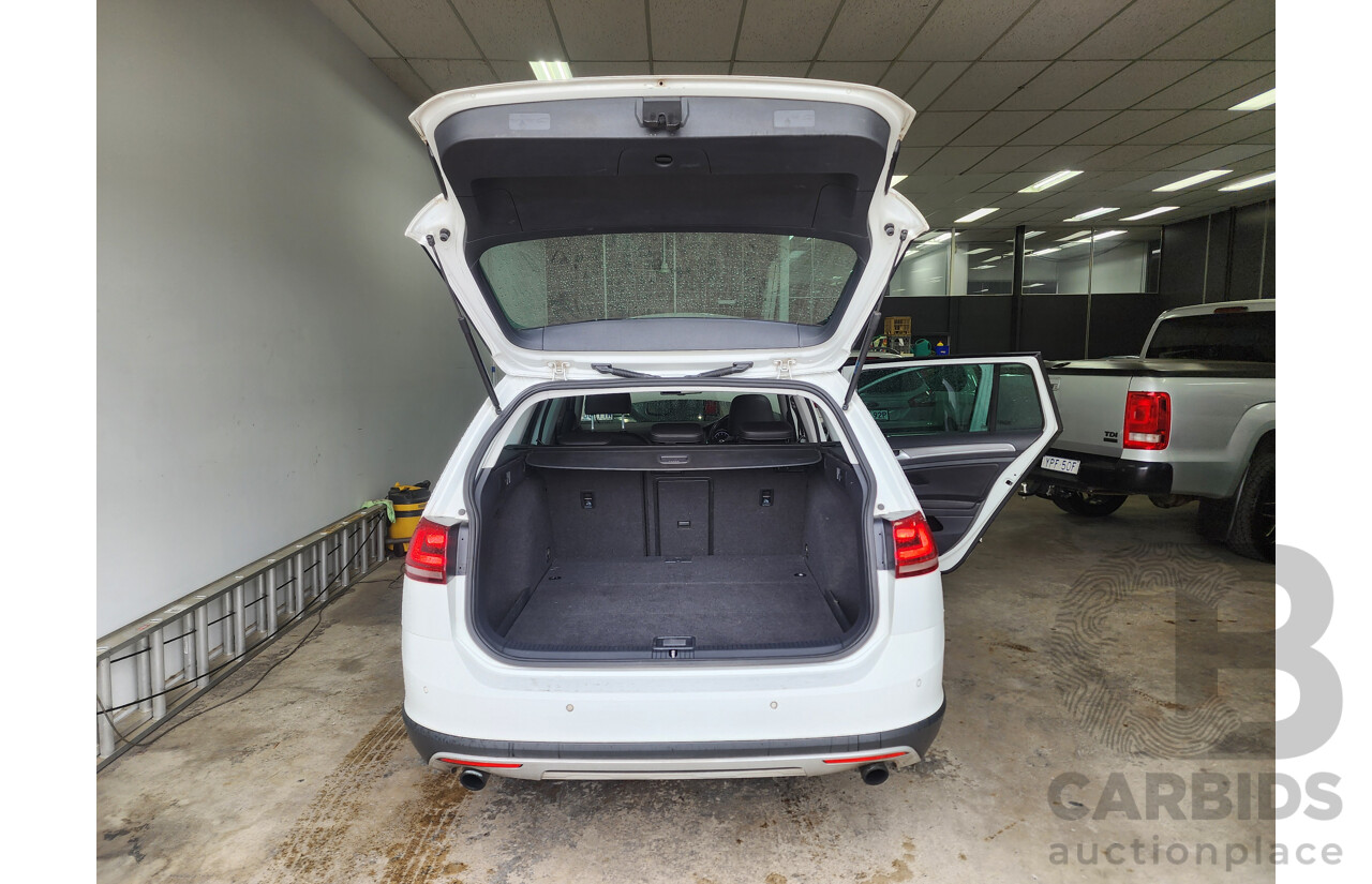 4/2016 Volkswagen Golf Alltrack 132 TSI (AWD) AU MY16 4d Wagon Pure White Turbo 1.8L