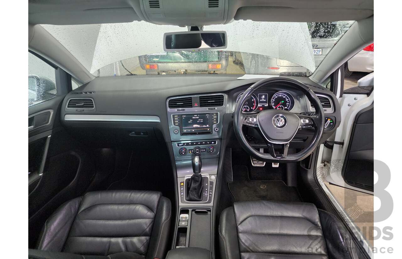 4/2016 Volkswagen Golf Alltrack 132 TSI (AWD) AU MY16 4d Wagon Pure White Turbo 1.8L