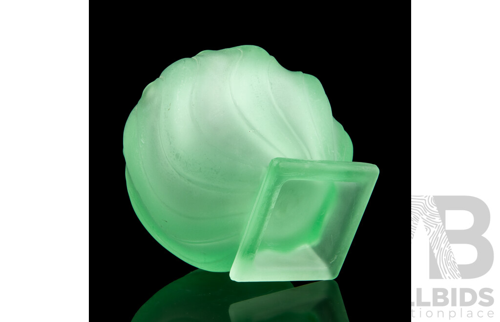 Vintage Bagley Uranium Glass Art Deco Equinox Vase