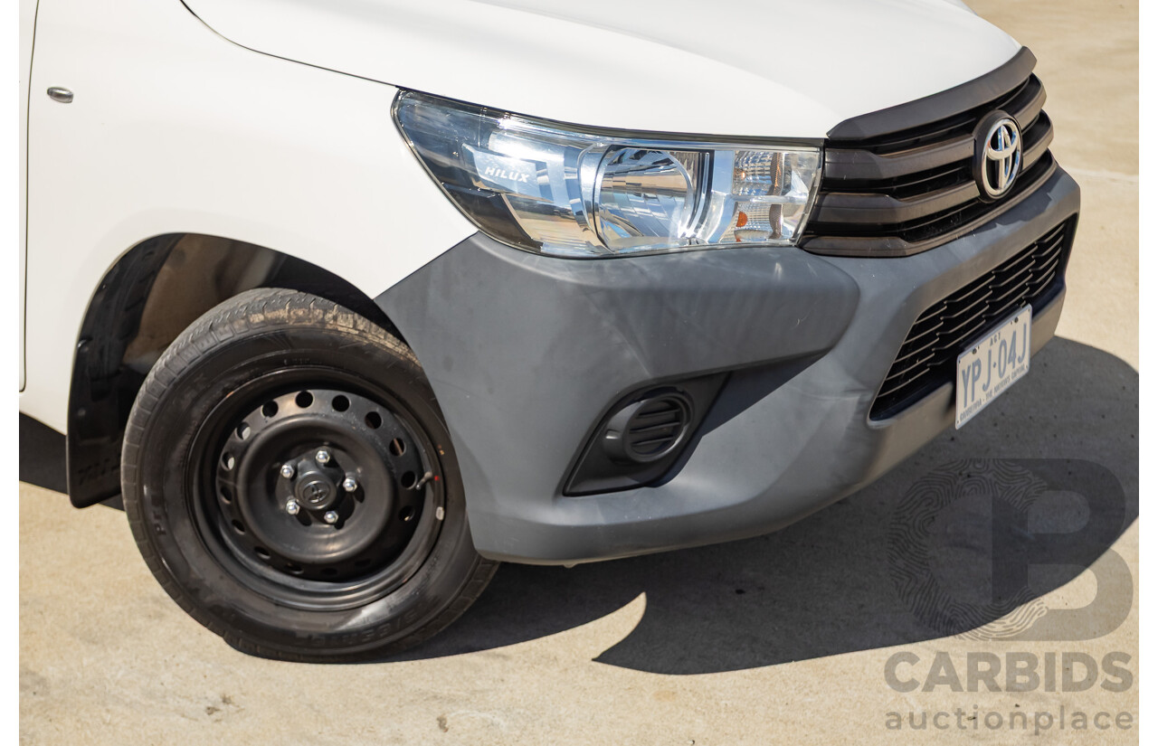 06/2018 Toyota Hilux Workmate TGN121R MY17 C/Chas White 2.7L
