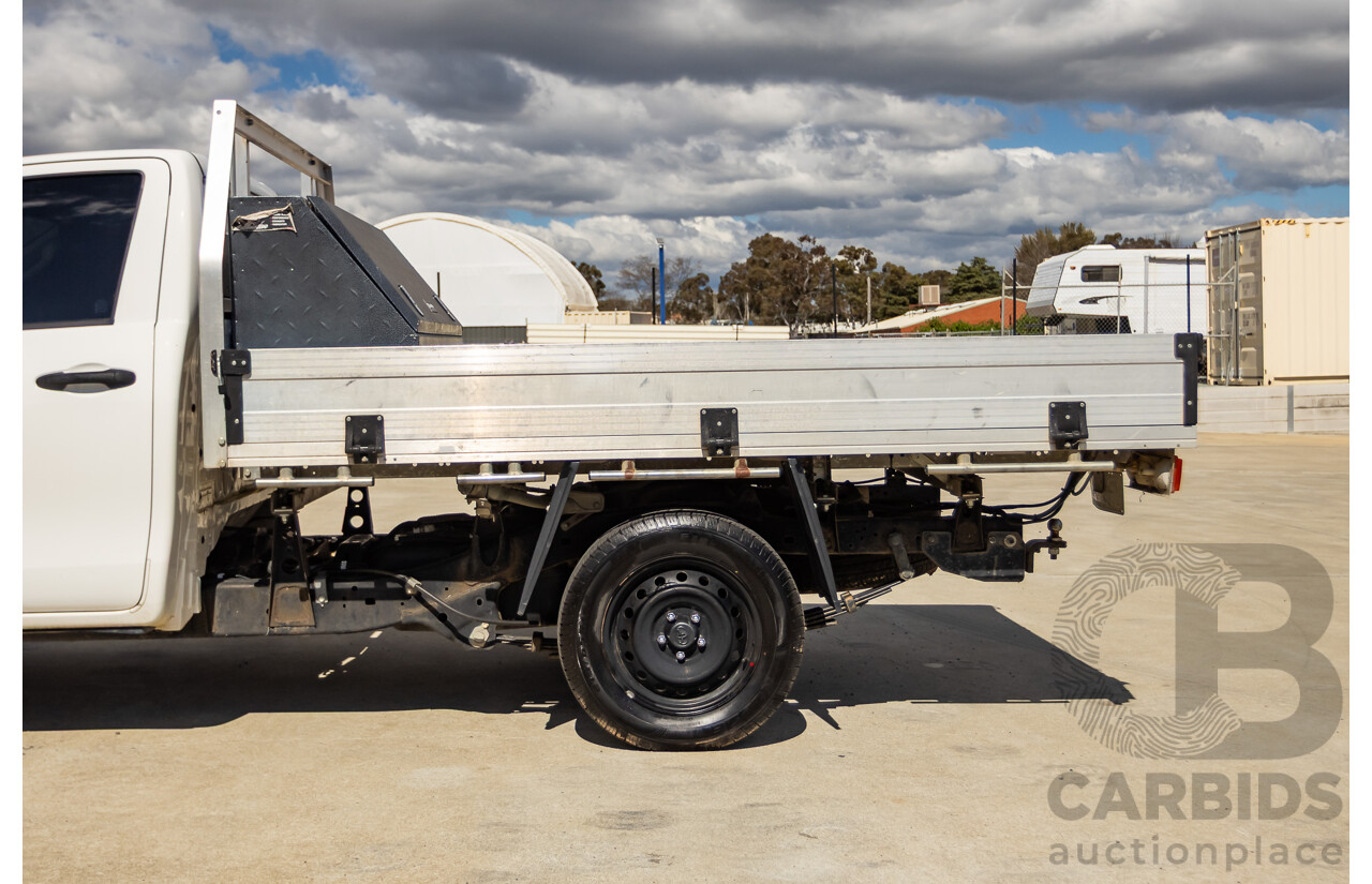 06/2018 Toyota Hilux Workmate TGN121R MY17 C/Chas White 2.7L