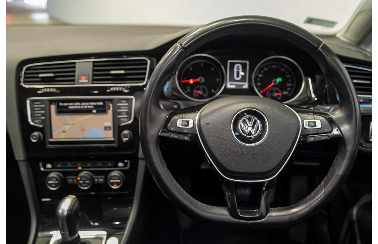 04/2016 Volkswagen Golf 110 TDI Highline AU MY16 4d Wagon Grey 2.0L