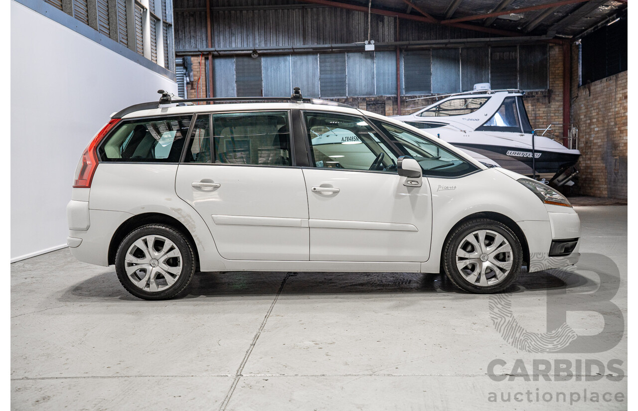 09/2010 Citroen C4 Picasso HDI (FWD) 4d Wagon White 2.0L 7 Seats