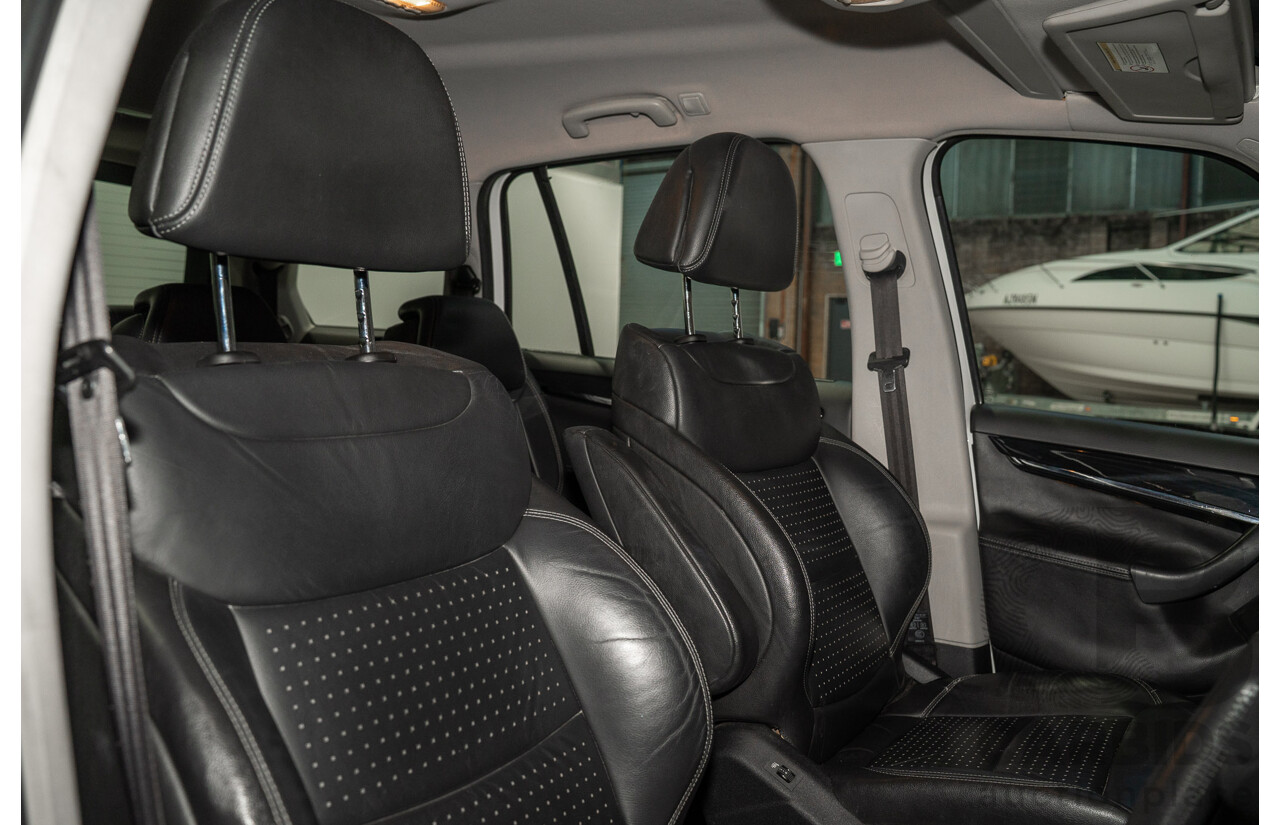 09/2010 Citroen C4 Picasso HDI (FWD) 4d Wagon White 2.0L 7 Seats