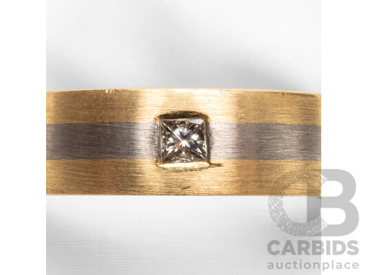 18ct Yellow & White & Diamond High Dome Textured Wedder - Size P.5