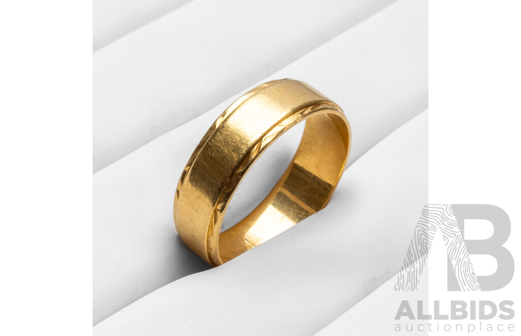 18ct Yellow Gold Wide Wedder - Size P.5