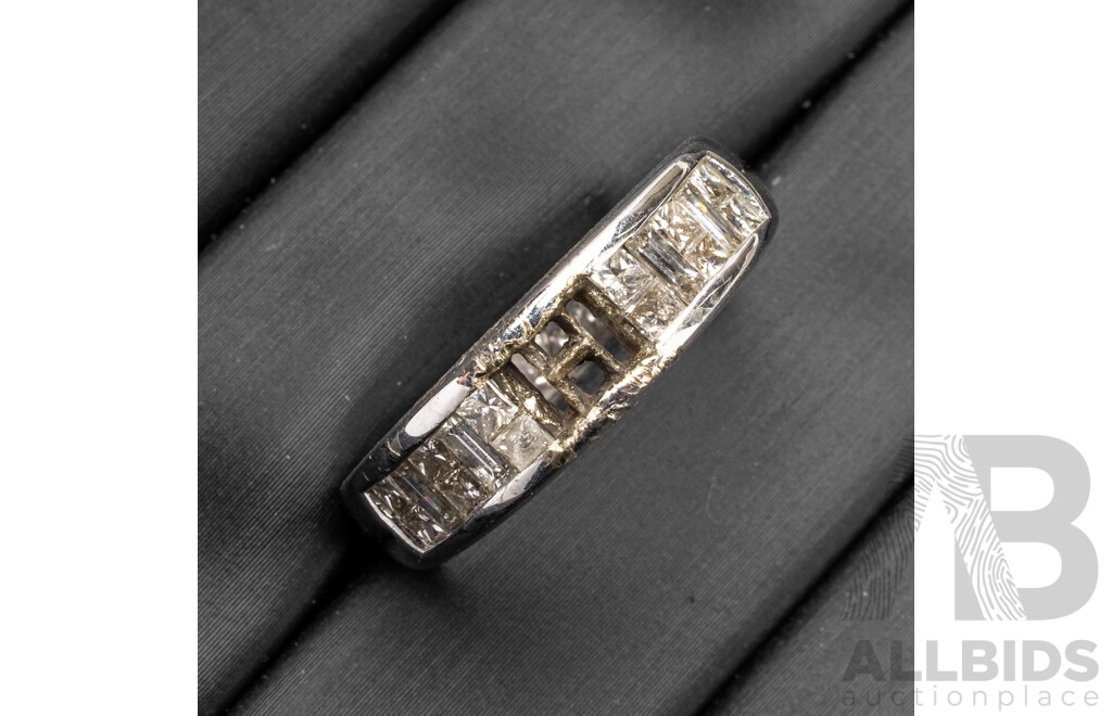 9ct White Gold & Diamonds Dress Ring - Size Q