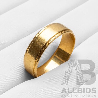 18ct Yellow Gold Wide Wedder - Size P.5