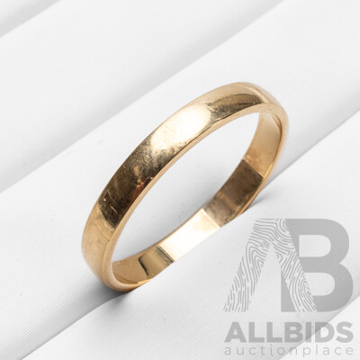 9ct Yellow Gold Wedder - Size R