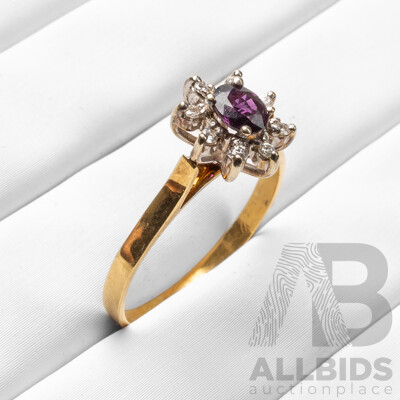 18ct Yellow/White Gold Sapphire & Diamond Engagement Ring - Size R.5