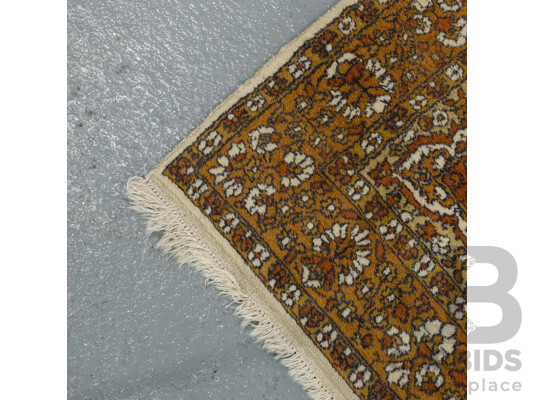 Hand Knotted Traditional Oriental Rug