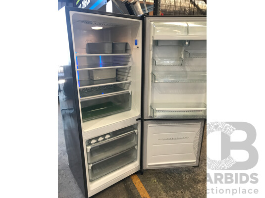 Westinghouse (WBE4300SB-R) 430L Bottom Mount Refrigerator