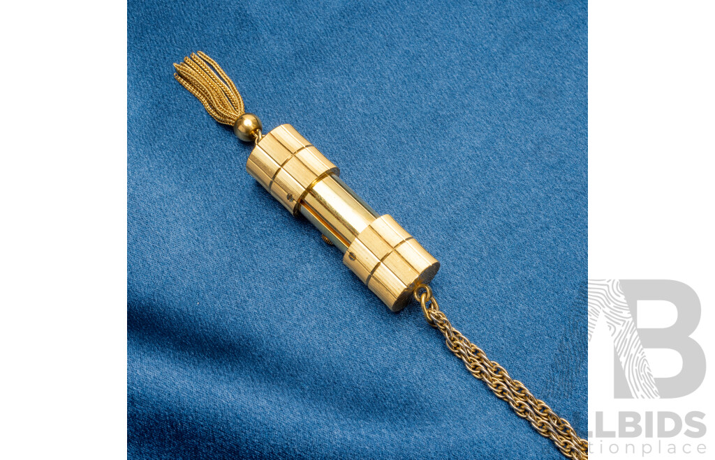 Vintage Gold Plated Metal Retax 17 Jewel Incabloc Manual Wind Cylindrical Necklace Watch