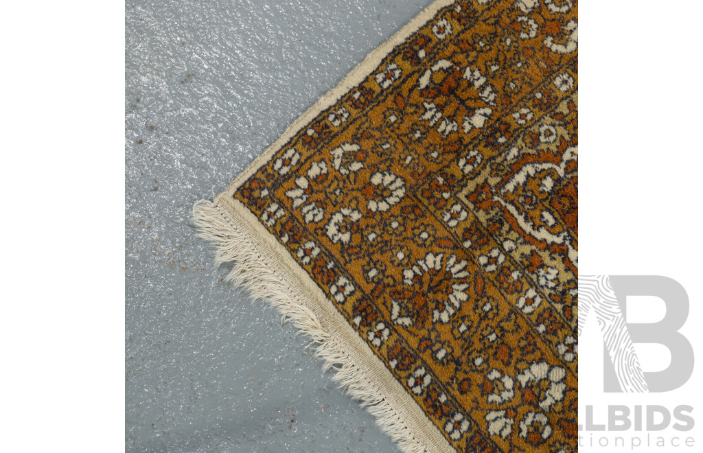 Hand Knotted Traditional Oriental Rug