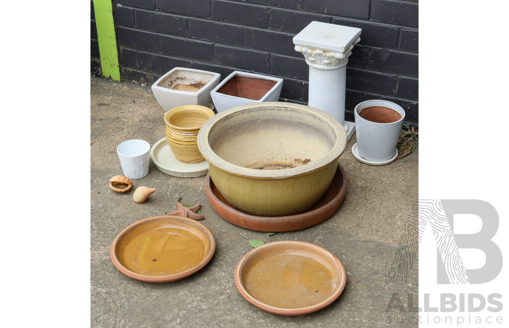 Collection of Garden Pots and Pedestal