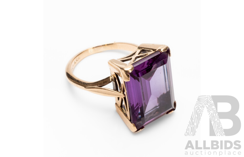 Vintage 9ct Yellow Gold & Purple Sapphire Dress Ring - Size N.5